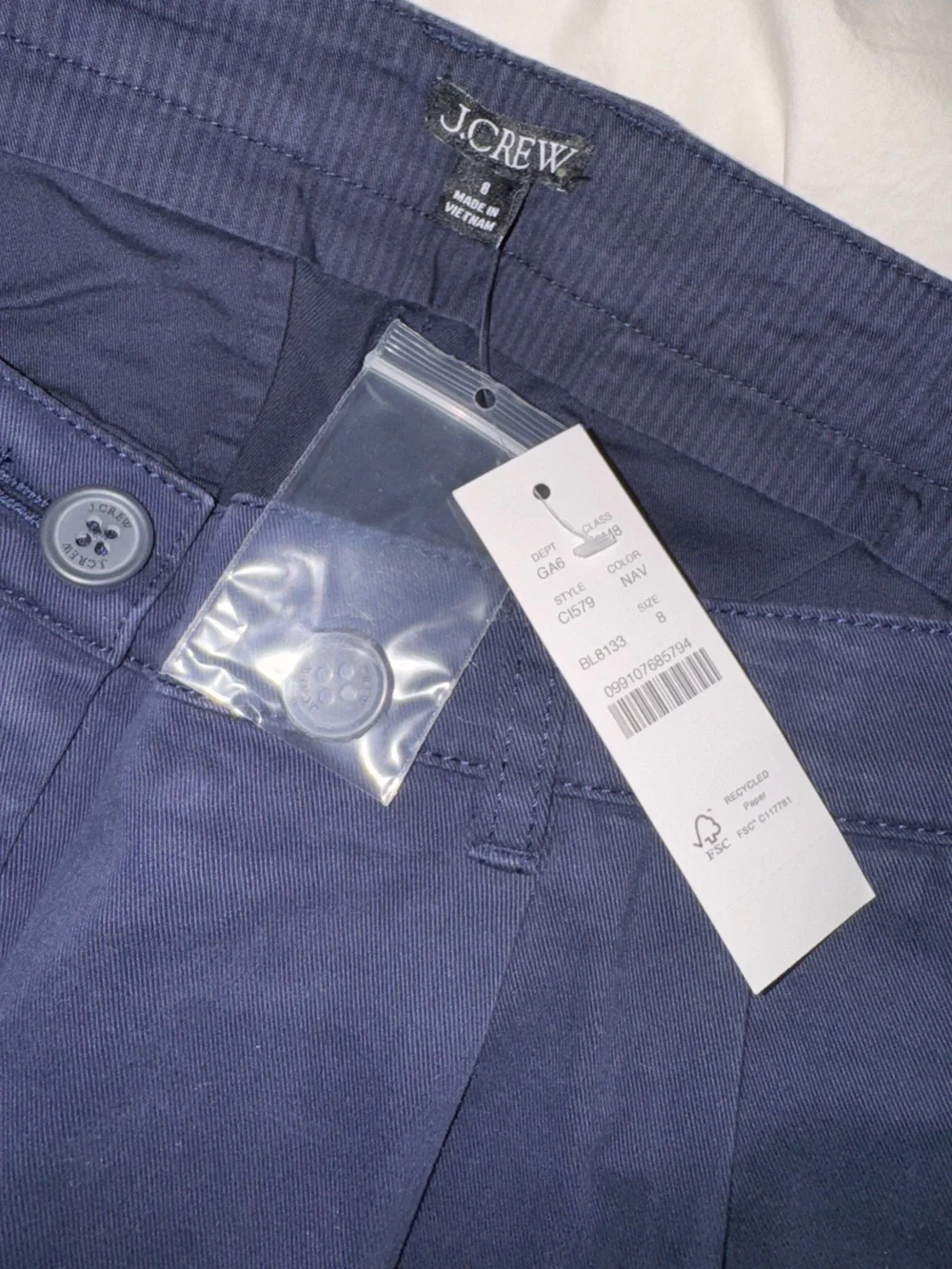 J. Crew  3” Heritage Chino Shorts navy Pleated Sz 8